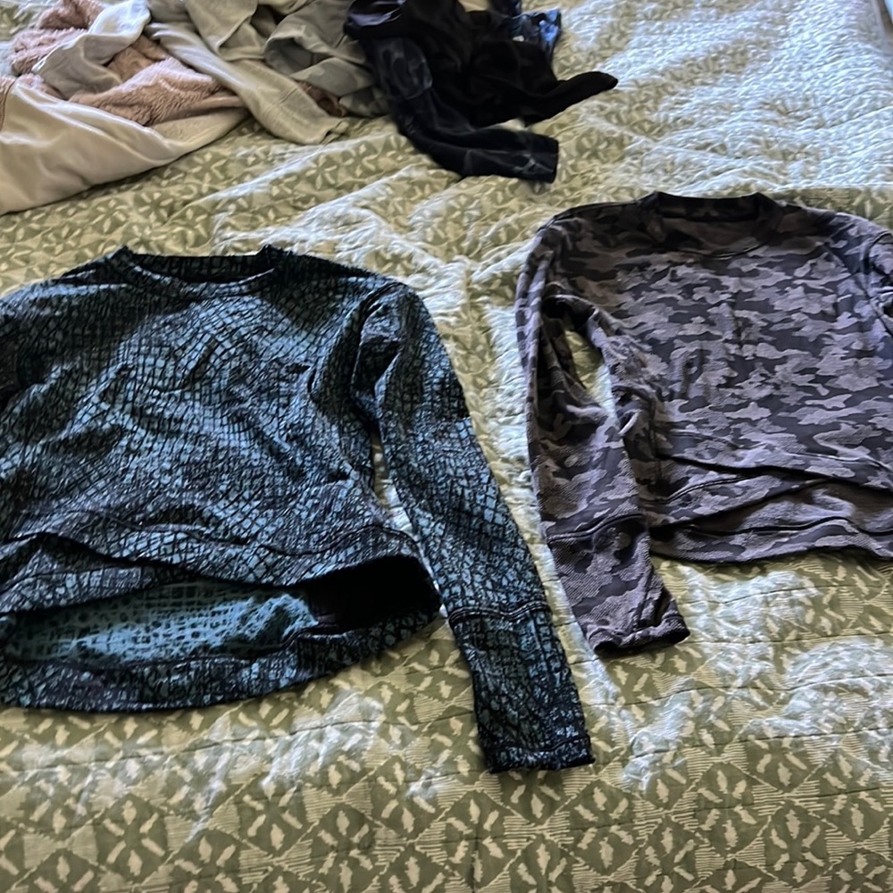 Lululemon sweatshirts size 4 great condition